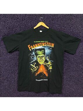 Classic Horror Frankenstein T-Shirt Size Extra Large